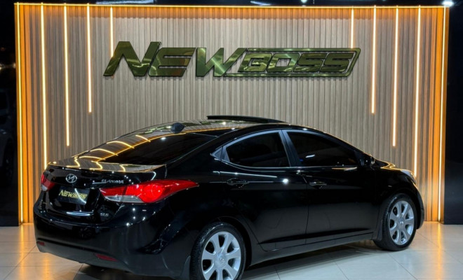Hyundai Elantra GLS 1.8 16V Aut. 2012 Gasolina-0