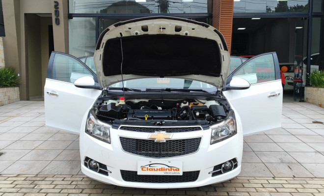 GM - Chevrolet CRUZE HB Sport LTZ 1.8 16V FlexP. 5p Aut 2012 Flex-5
