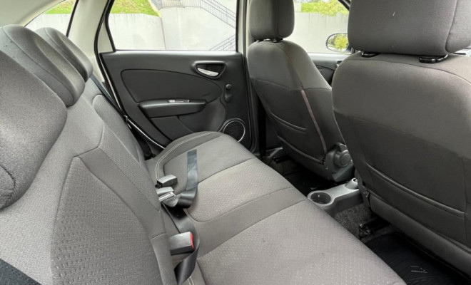 Fiat Grand Siena ATTRAC. 1.4 EVO F.Flex 8V 2013 Flex-11