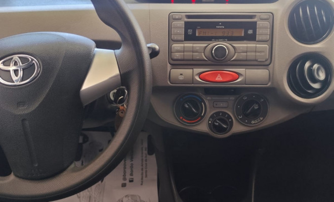 Toyota ETIOS XS  1.3 Flex 16V 5p Mec. 2013 Flex-5
