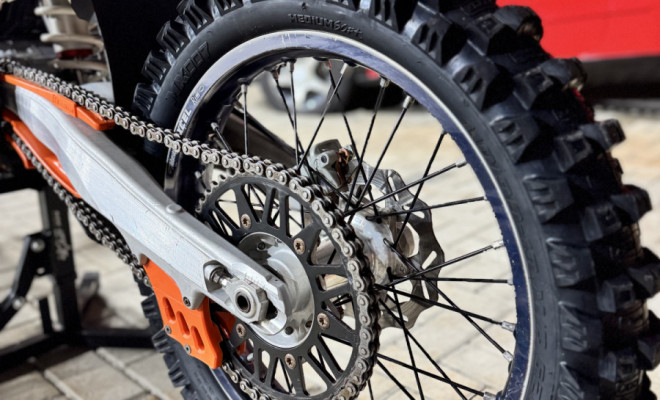 KTM SX 250/ SX 250 F 2023 Gasolina-3