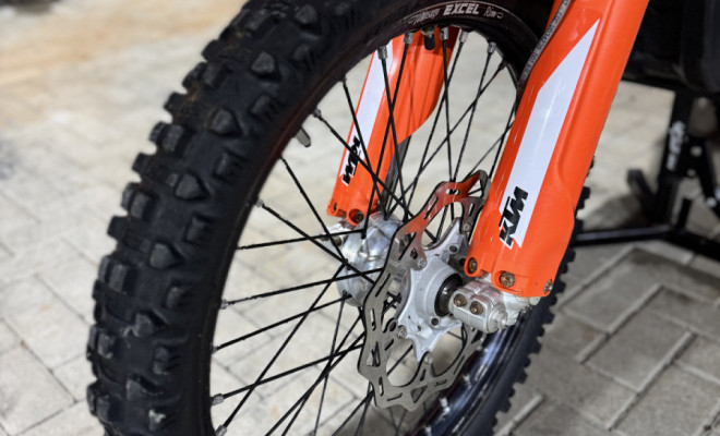 KTM SX 250/ SX 250 F 2023 Gasolina-0