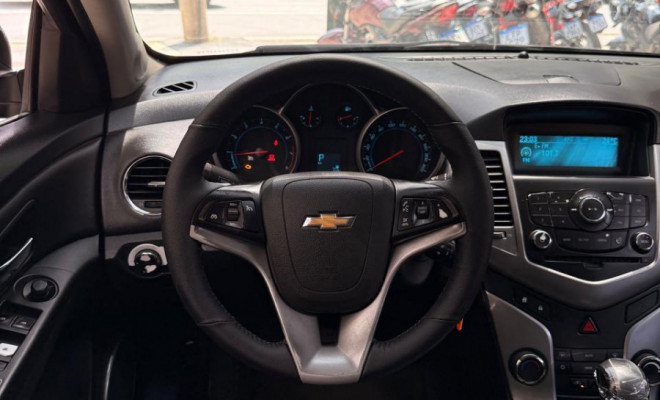 GM - Chevrolet CRUZE LT 1.8 16V FlexPower 4p Aut. 2012 Flex-7