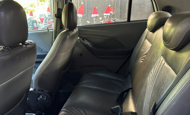 GM - Chevrolet AGILE LTZ 1.4 MPFI 8V FlexPower 5p 2011 Flex-7