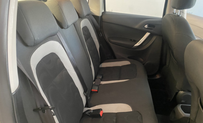 Citroën C3 Tendance 1.5 Mec 2015-11