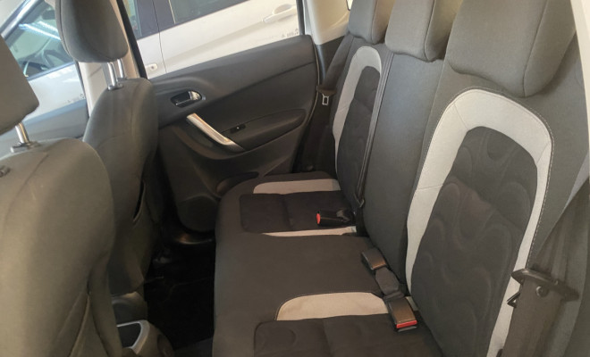 Citroën C3 Tendance 1.5 Mec 2015-10