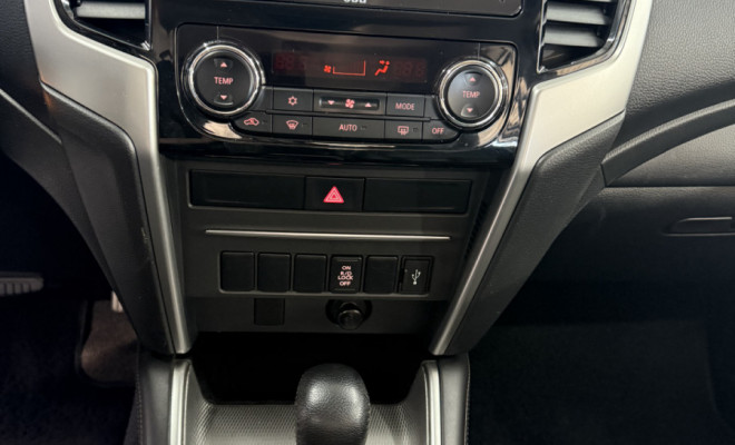 Mitsubishi L200 Triton Sport HPE 2.4 CD Diesel Aut. 2023 Diesel-5