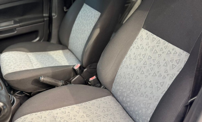 Ford Fiesta Sed. 1.6 8V Flex 4p 2012 Flex-8