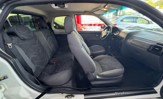 Fiat Strada Working Celeb.1.4 Fire Flex 8V CD 2015 Flex-6