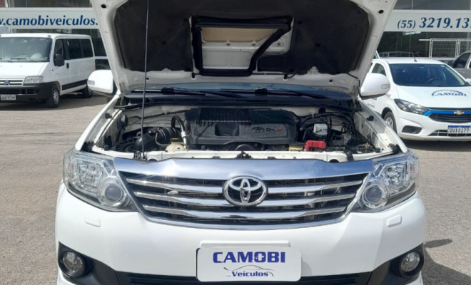Toyota Hilux SW4 SRV D4-D 4x4 3.0 TDI Dies. Aut 2014 Diesel-15