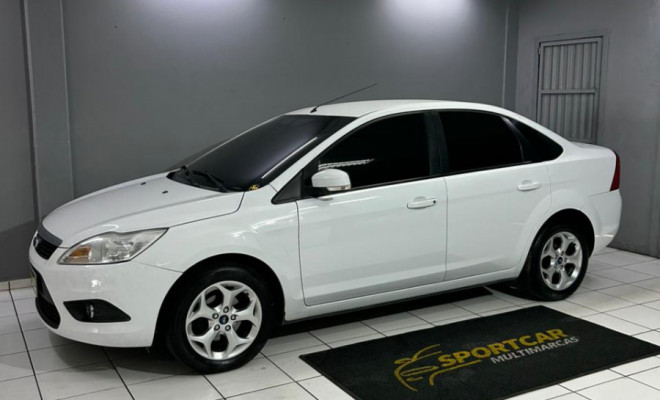Ford Focus Sed. TI./TI.Plus 2.0 16V Flex  Aut 2013 Flex