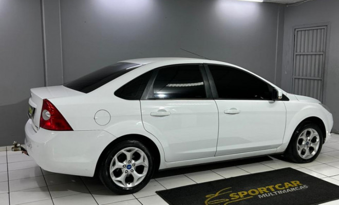 Ford Focus Sed. TI./TI.Plus 2.0 16V Flex  Aut 2013 Flex-6