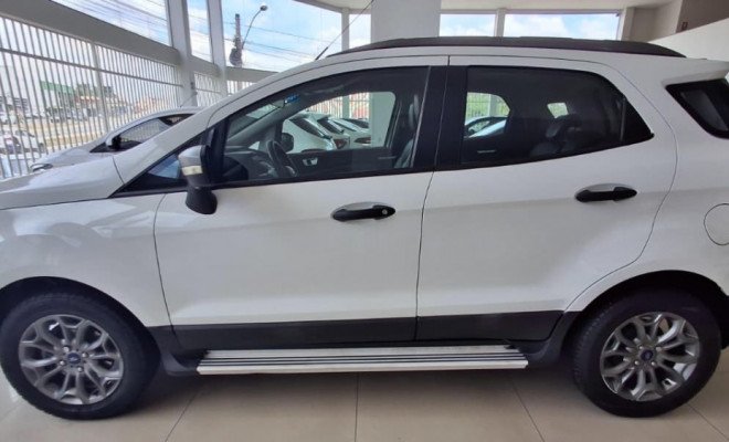Ford EcoSport FREESTYLE 1.6 16V Flex 5p 2017 Flex-6