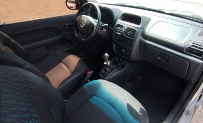 Renault Clio Authentique 1.0/1.0 Hi-Power 16V 3p 2015 Flex-10