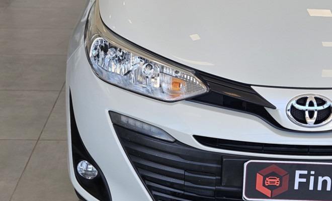 Toyota YARIS XL Live Sedan 1.5 Flex 16V 4p Aut. 2021 Flex-3