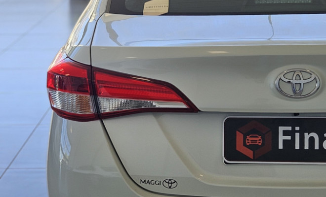 Toyota YARIS XL Live Sedan 1.5 Flex 16V 4p Aut. 2021 Flex-17