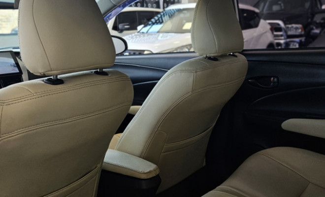 Toyota YARIS XL Live Sedan 1.5 Flex 16V 4p Aut. 2021 Flex-13