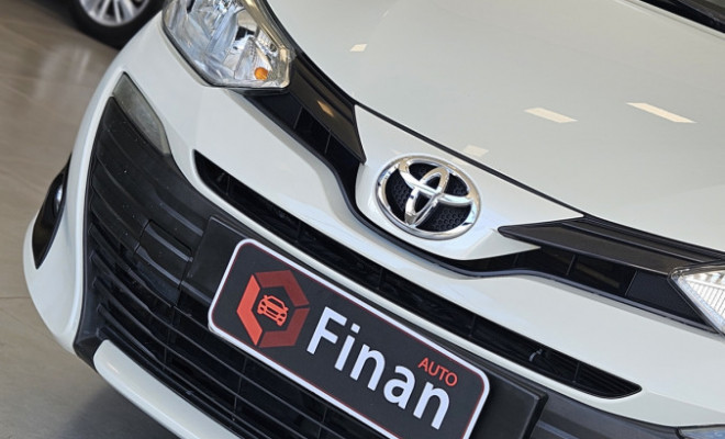 Toyota YARIS XL Live Sedan 1.5 Flex 16V 4p Aut. 2021 Flex-2