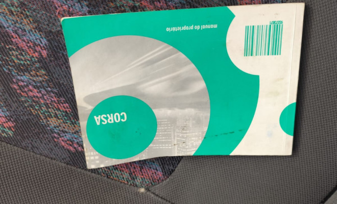 GM - Chevrolet Corsa Sedan 1.0 MPFI 8V 71cv 4p 2004 Gasolina-6