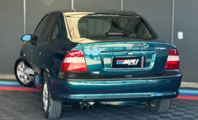 GM - Chevrolet Vectra GLS/Expres.2.2/ 2.0 e 2.0 CD 8V 1999 Gasolina-1