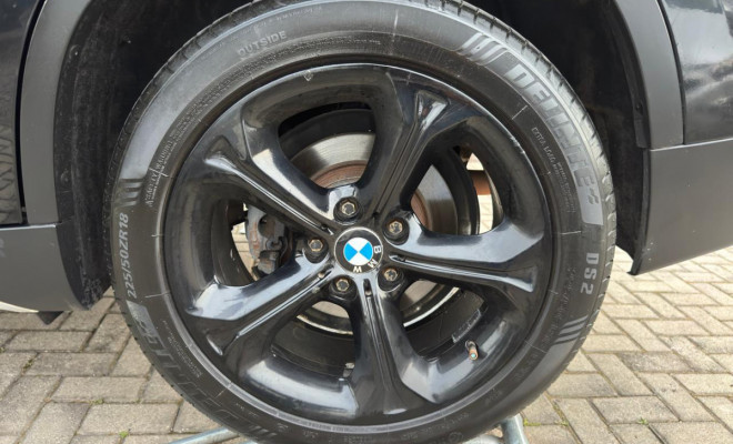 BMW X1 SDRIVE 20i 2.0/2.0 TB Acti.Flex Aut. 2014 Gasolina-12