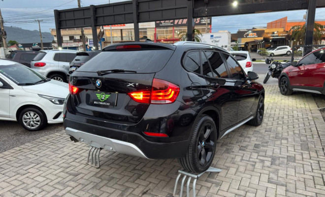 BMW X1 SDRIVE 20i 2.0/2.0 TB Acti.Flex Aut. 2014 Gasolina-2