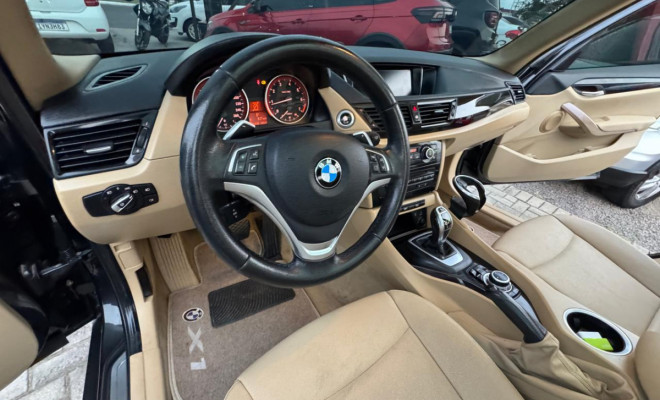 BMW X1 SDRIVE 20i 2.0/2.0 TB Acti.Flex Aut. 2014 Gasolina-18