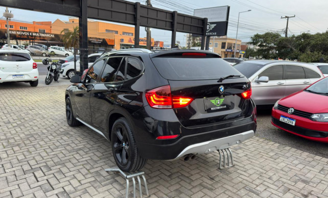 BMW X1 SDRIVE 20i 2.0/2.0 TB Acti.Flex Aut. 2014 Gasolina-3