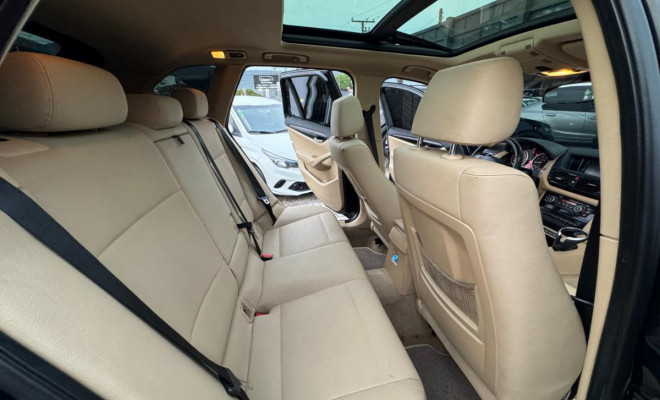 BMW X1 SDRIVE 20i 2.0/2.0 TB Acti.Flex Aut. 2014 Gasolina-30