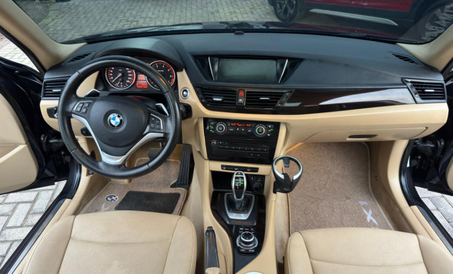 BMW X1 SDRIVE 20i 2.0/2.0 TB Acti.Flex Aut. 2014 Gasolina-20