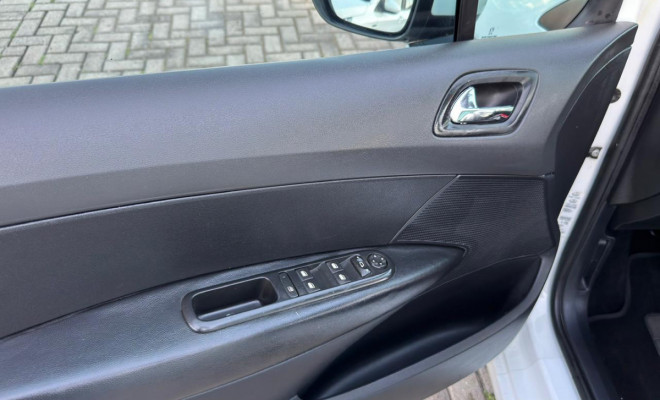 Peugeot 308 Allure 2.0 Flex 16V 5p Mec. 2014 Flex-12