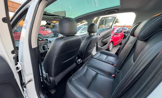 Peugeot 308 Allure 2.0 Flex 16V 5p Mec. 2014 Flex-10