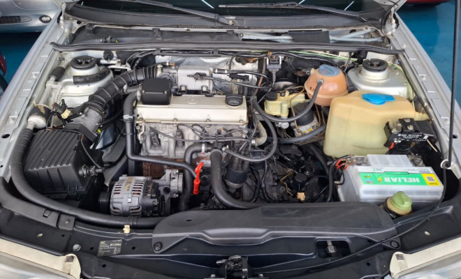 VW - VolksWagen Passat 2.0 1996 Gasolina-17