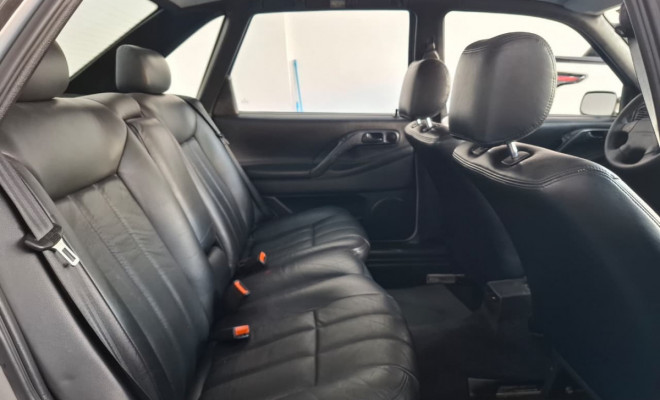 VW - VolksWagen Passat 2.0 1996 Gasolina-14