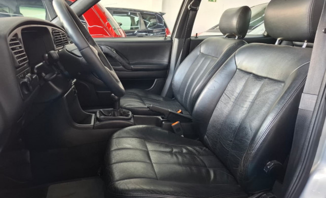 VW - VolksWagen Passat 2.0 1996 Gasolina-12