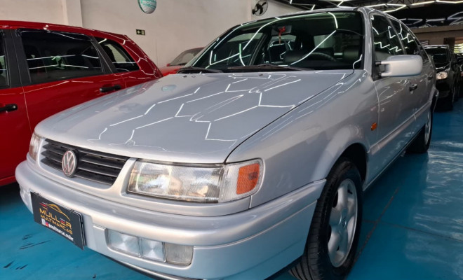 VW - VolksWagen Passat 2.0 1996 Gasolina-1