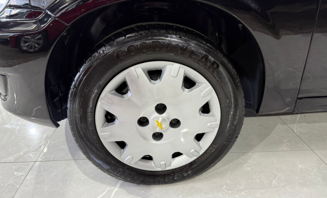 GM - Chevrolet PRISMA  Sed. Maxx/ LT 1.4 8V ECONOF. 4p 2009 Flex-11