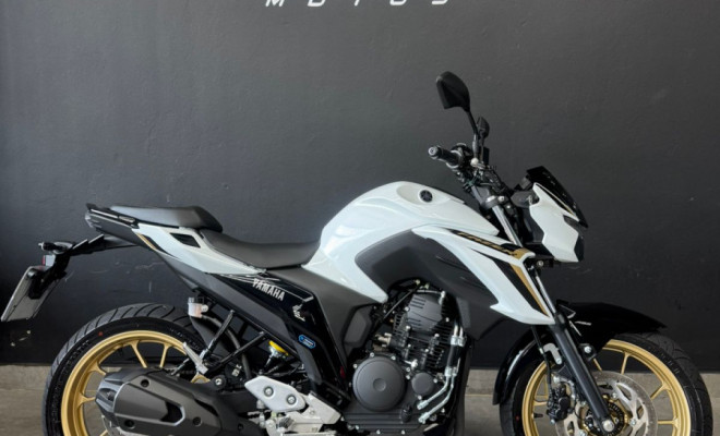 YAMAHA FZ25 250 FAZER CONNECTED 2025 Flex