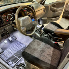 GM - Chevrolet TRACKER 2.0 16v 128cv MPFI 4x4 5p 2009 Gasolina-6