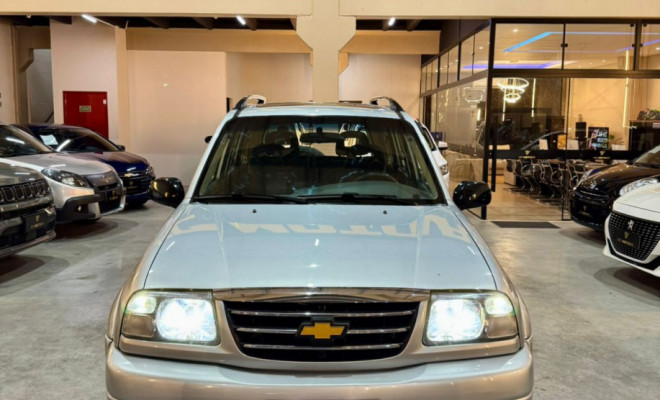 GM - Chevrolet TRACKER 2.0 16v 128cv MPFI 4x4 5p 2009 Gasolina-0