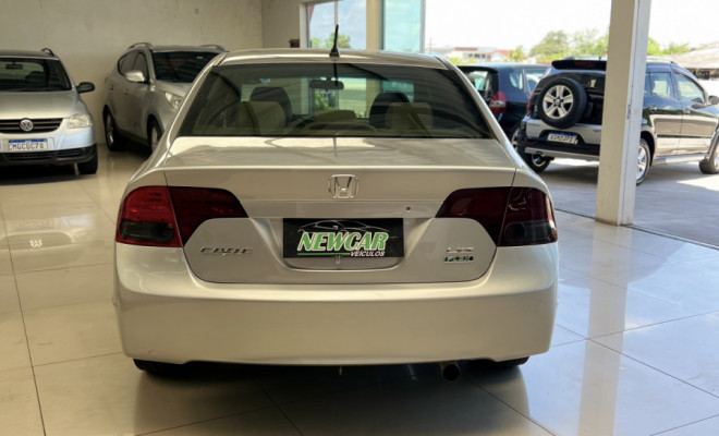 Honda Civic Sedan LXS 1.8/1.8 Flex 16V Mec. 4p 2008 Flex-3