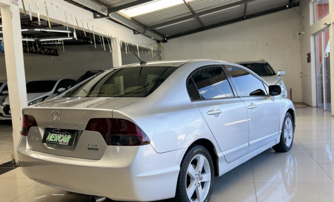 Honda Civic Sedan LXS 1.8/1.8 Flex 16V Mec. 4p 2008 Flex-2