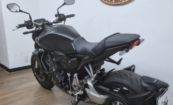 HONDA CB 1000R/ABS 2024 Gasolina-9
