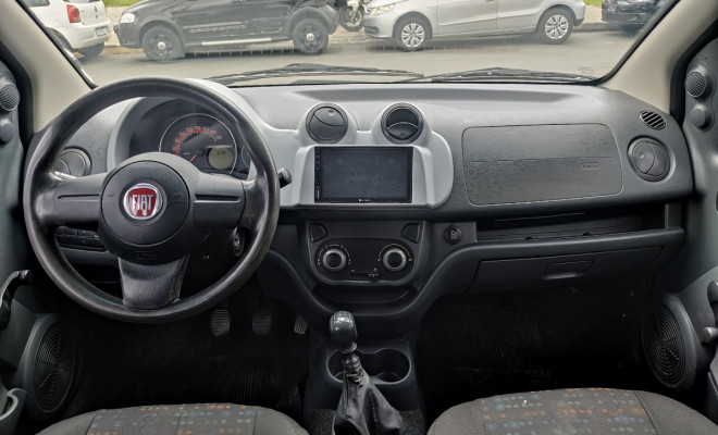 Fiat UNO VIVACE Celeb. 1.0 EVO F. Flex 8V 3p 2014 Flex-4