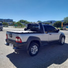 Fiat Strada Adventure 1.8/ 1.8 Locker Flex CE 2013-6