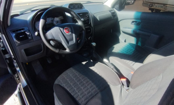 Fiat Strada Adventure 1.8/ 1.8 Locker Flex CE 2013-9