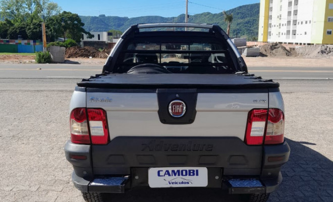 Fiat Strada Adventure 1.8/ 1.8 Locker Flex CE 2013-5