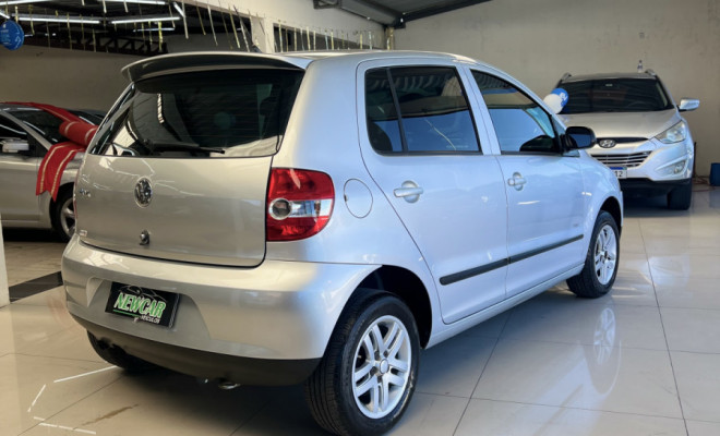 VW - VolksWagen Fox 1.0 Mi Total Flex 8V 5p 2010 Flex-2