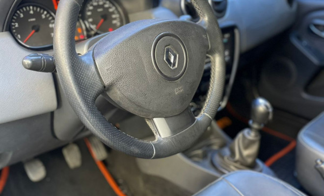 Renault DUSTER Dynamique 2.0  Mec. 2013 Flex  C/Multimidia-6