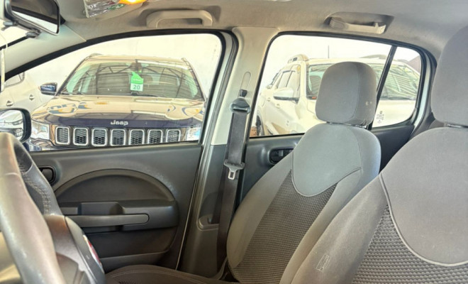 Fiat UNO ECONOMY Celeb. 1.4 EVO F. Flex 8V 4p 2014 Flex-0